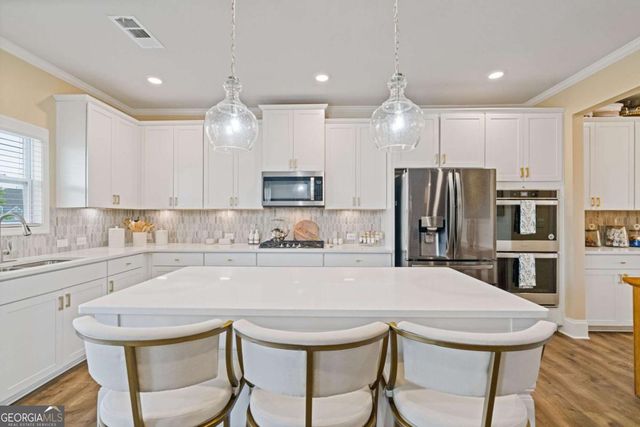 304 Ellenton Place, Canton, GA 30115
