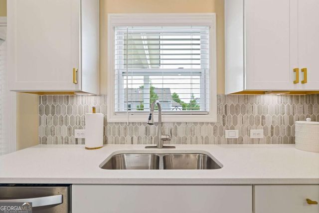 304 Ellenton Place, Canton, GA 30115