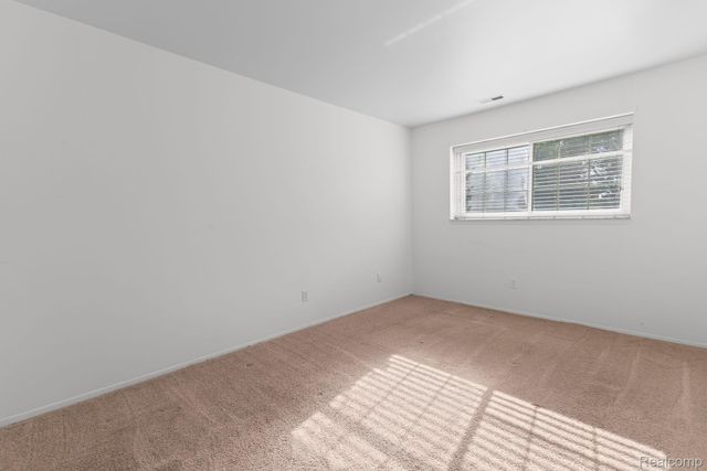 424 Baldwin Avenue 81, Rochester, MI 48307