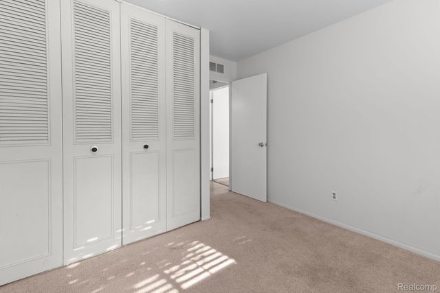 424 Baldwin Avenue 81, Rochester, MI 48307