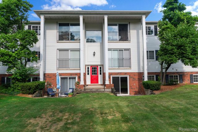 424 Baldwin Avenue 81, Rochester, MI 48307
