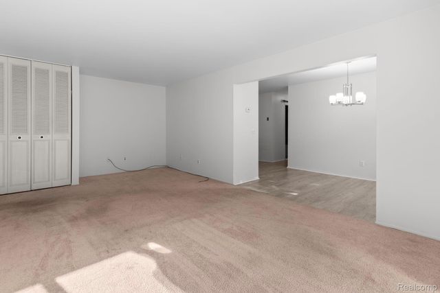 424 Baldwin Avenue 81, Rochester, MI 48307
