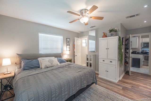1698 W Bridge, New Braunfels, TX 78130