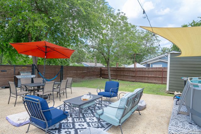 1698 W Bridge, New Braunfels, TX 78130