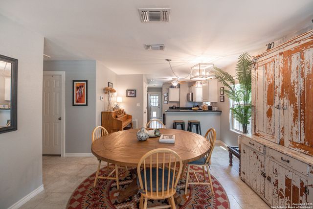 1698 W Bridge, New Braunfels, TX 78130