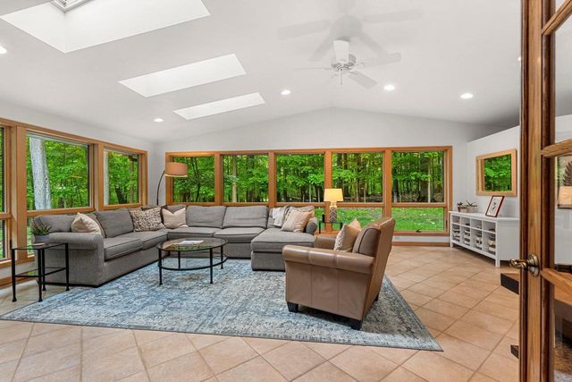 4331 PITTCO ROAD, Green Bay, WI 54313