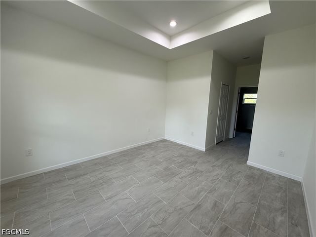 2809 Darlene PL, Lehigh Acres, FL 33971
