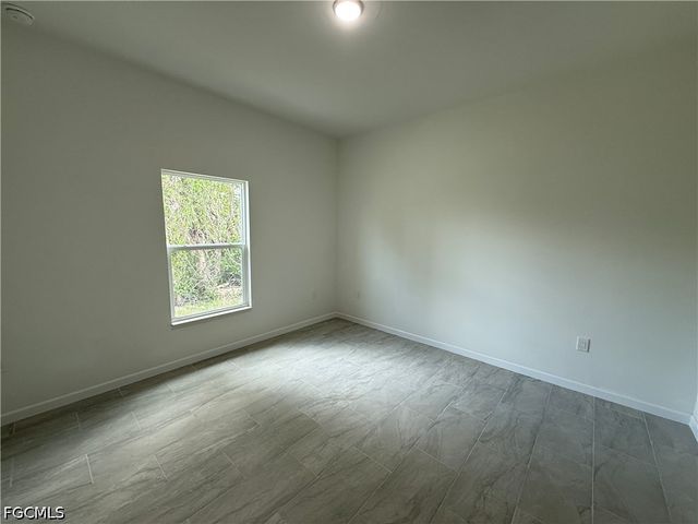 2809 Darlene PL, Lehigh Acres, FL 33971