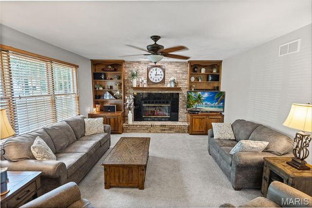 315 Lake Forest Drive, Belleville, IL 62220