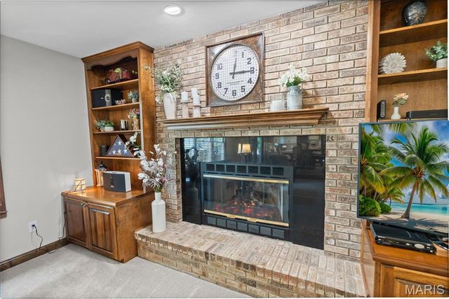 315 Lake Forest Drive, Belleville, IL 62220