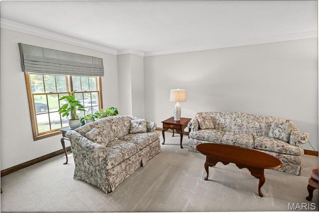 315 Lake Forest Drive, Belleville, IL 62220