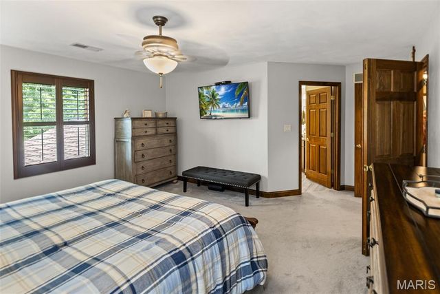 315 Lake Forest Drive, Belleville, IL 62220