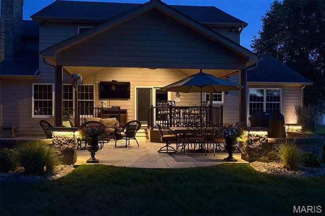 315 Lake Forest Drive, Belleville, IL 62220