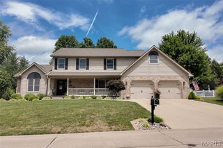 315 Lake Forest Drive, Belleville, IL 62220