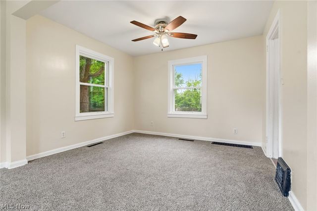 445 Oak Avenue, Alliance, OH 44601