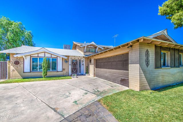 4306 W CLAREMONT Street, Glendale, AZ 85301