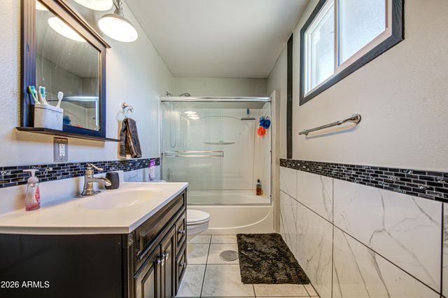 4306 W CLAREMONT Street, Glendale, AZ 85301