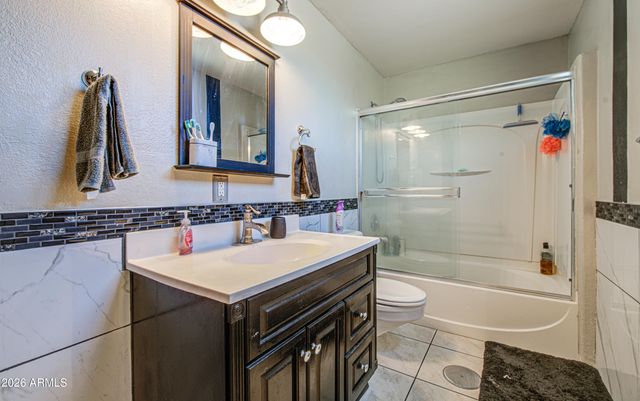 4306 W CLAREMONT Street, Glendale, AZ 85301