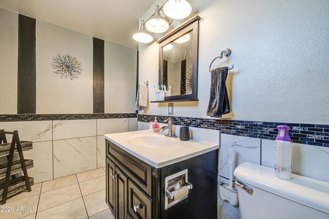 4306 W CLAREMONT Street, Glendale, AZ 85301