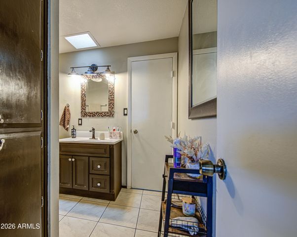 4306 W CLAREMONT Street, Glendale, AZ 85301
