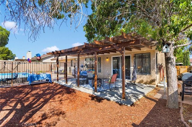 13577 Buena Vista Drive, Hesperia, CA 92344