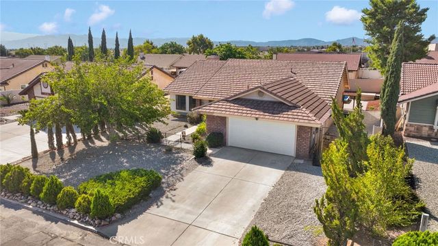 13577 Buena Vista Drive, Hesperia, CA 92344