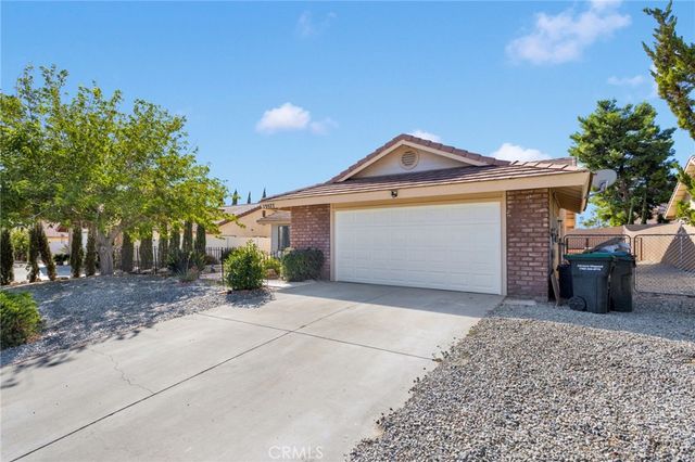 13577 Buena Vista Drive, Hesperia, CA 92344