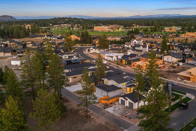 3334 NW Leavitt Lane Lot 265, Bend, OR 97703