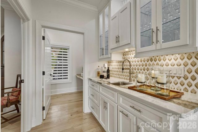 1506 High Valley Way, Lenoir, NC 28645