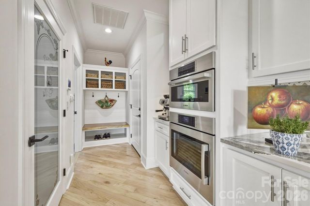 1506 High Valley Way, Lenoir, NC 28645