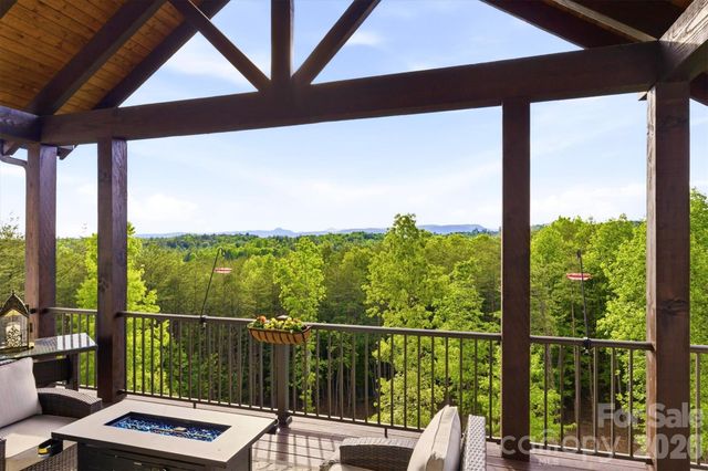 1506 High Valley Way, Lenoir, NC 28645