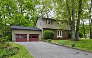 34 Pine Court, Middletown, NY 10941