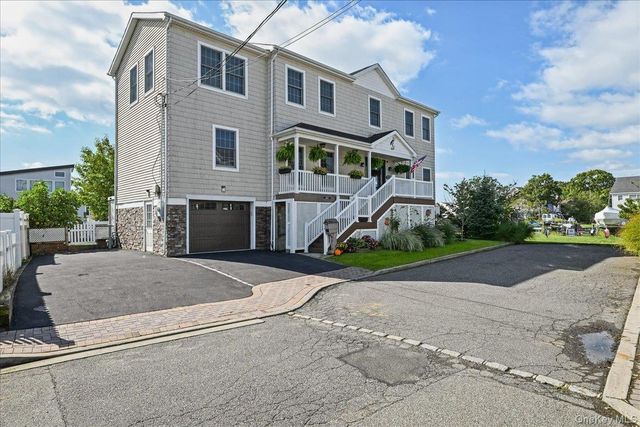 632 Arthur Street, Baldwin, NY 11510