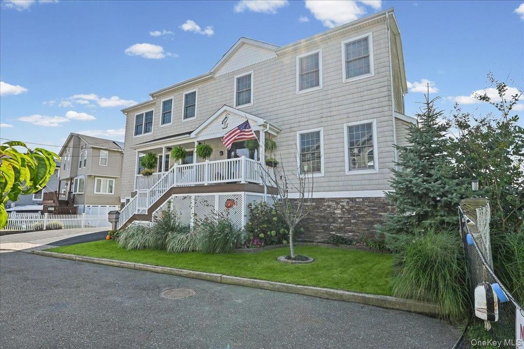 632 Arthur Street, Baldwin, NY 11510 — photo 2