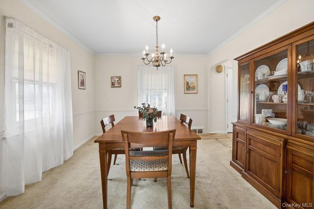 21 Hayes Drive, Eastchester, NY 10709