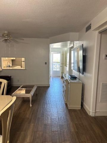 2770 S GARDEN Drive S 208, Lake Worth, FL 33461