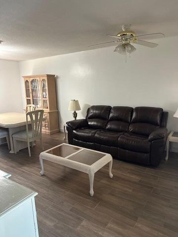 2770 S GARDEN Drive S 208, Lake Worth, FL 33461