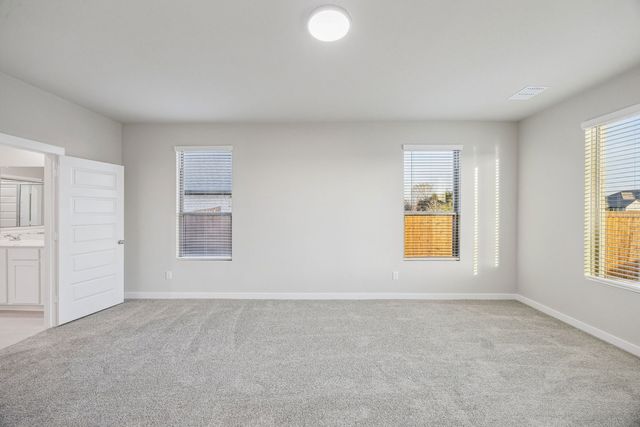 425 Hundred Acre Drive, Waxahachie, TX 75165