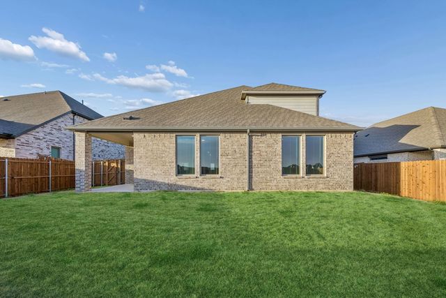 425 Hundred Acre Drive, Waxahachie, TX 75165