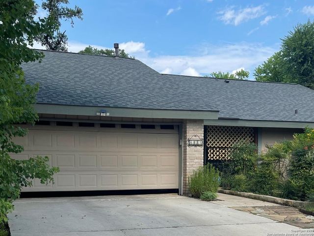8002 Valley Trails St, San Antonio, TX 78250