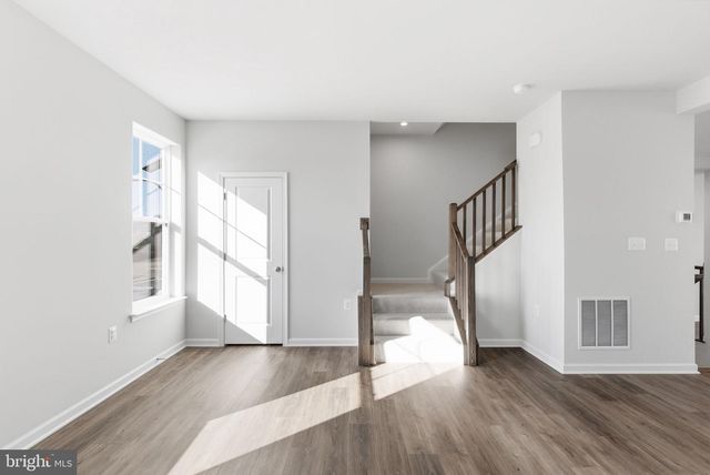 230 MONTEITH DR, Winchester, VA 22601