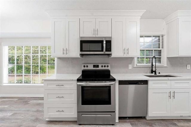 6 Bittersweet Lane, Newnan, GA 30263