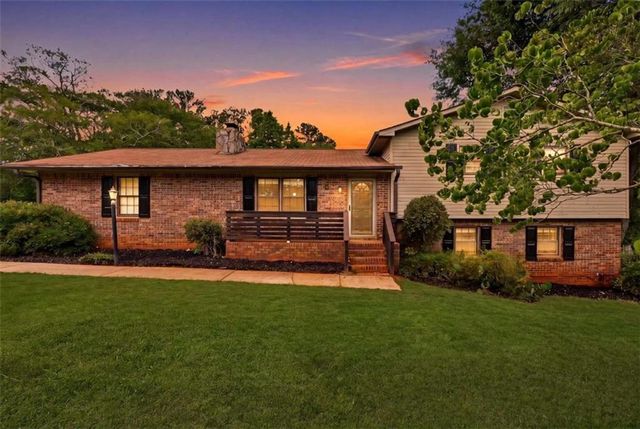6 Bittersweet Lane, Newnan, GA 30263