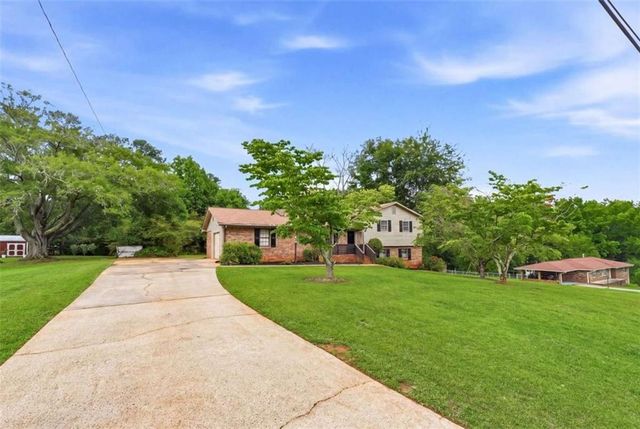 6 Bittersweet Lane, Newnan, GA 30263
