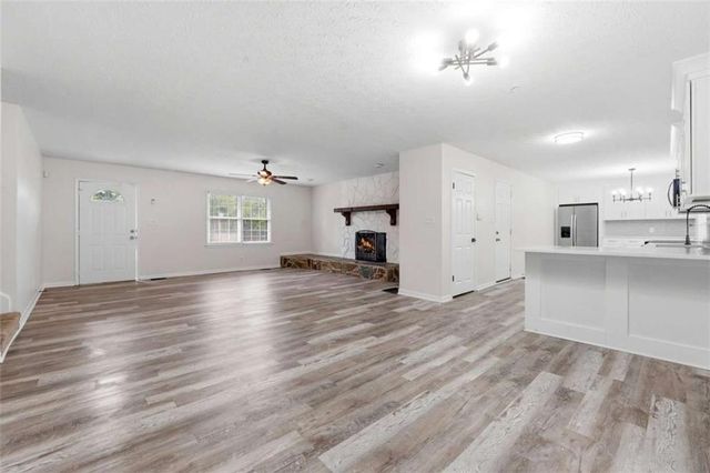 6 Bittersweet Lane, Newnan, GA 30263