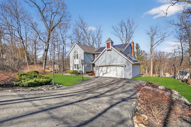 22 Dogwood Drive, Central Valley, NY 10917