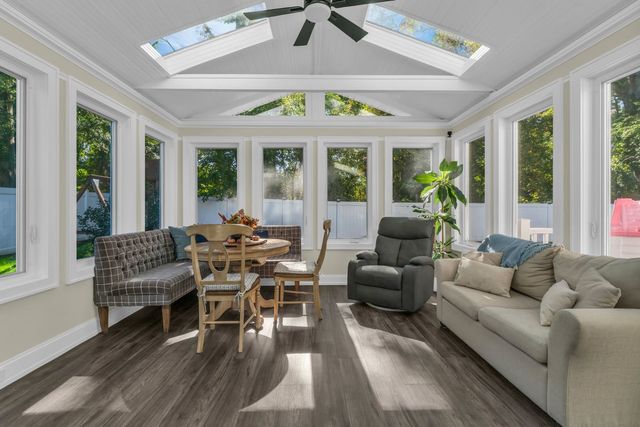 7 Simek Lane, Middletown, NJ 07758