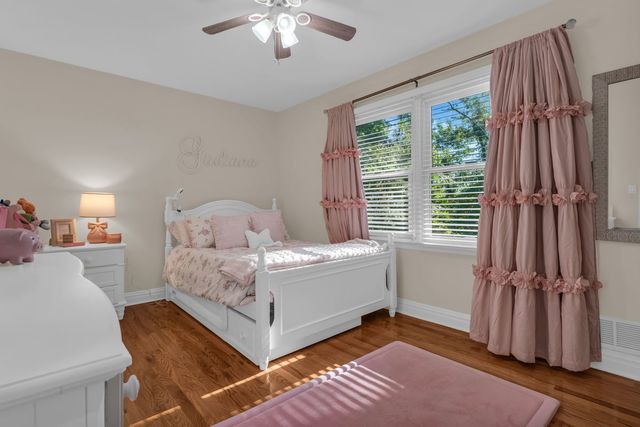 7 Simek Lane, Middletown, NJ 07758