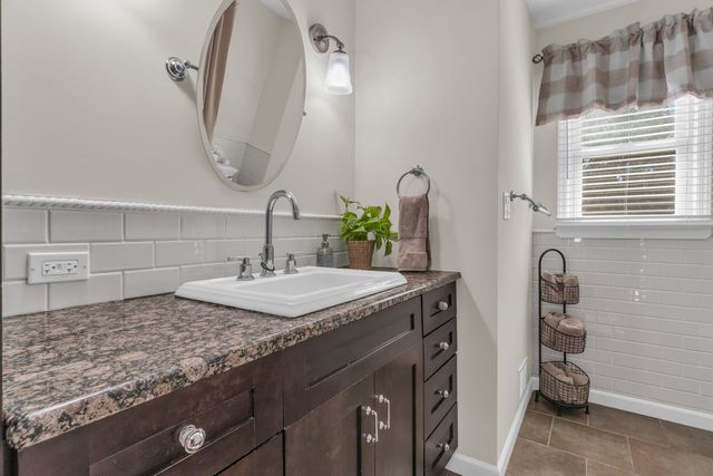 7 Simek Lane, Middletown, NJ 07758