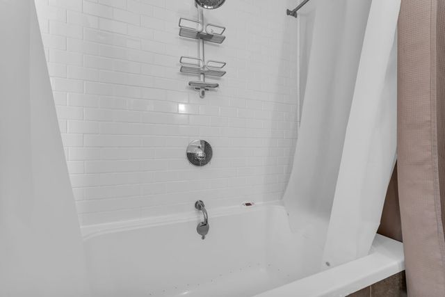 7 Simek Lane, Middletown, NJ 07758